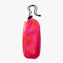 "CEDON" auf einem Etikett. Bunte, blumenmusterte Tasche mit Kordelzug in Pink und Rot.