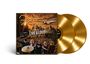 „Live & Loud Across the U.S.A“ und „Foghat“ in leuchtender Schrift. Szene zeigt Mount Rushmore, ein Flugzeug und eine Band.