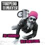 "Torpedo Mayer", "Die Schönheit des Scheiterns". Ein Mann mit Bart, Sonnenbrille und pinker Mütze liegt seitlich auf dem Boden.