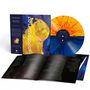 "Dreadnought, Wars of Spirit /// Wards of Light" steht auf einem blauen und orangefarbenen Vinyl-Cover neben dem Album.