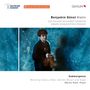 "Benjamin Günst Violin, Deutscher Musikwettbewerb Award Winner/Preisträger. Submergence. Blaues Hintergrundbild mit Violinist."