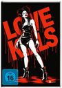 Texte: "LOVE KILLS", "FSK ab 16 freigegeben". Illustration: Frau in schwarzem Outfit, roter Hintergrund.