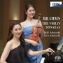 Text: "Brahms The Violin Sonatas, Miki Kobayashi, Arisa Kobayashi." Zwei Frauen, eine hält Geige, die andere sitzt am Klavier.