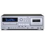"TEAC CASSSETTE DECK/CD PLAYER AD-850. Display zeigt '05 03:51 0624'. Silbernes Audiogerät mit Kassettenfach und Bedienelementen."