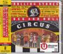 Texte: "Rolling Stones", "Dirty Mac", "Marianne Faithfull", "The Clowns", "Extravaganza", "Fire Eater".  
Illustration einer Band im Zirkus.