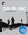 "Cul-de-sac, A Film by Roman Polanski" steht oben. Schwarz-weiße Szene mit drei Personen am Horizont, ein Strommast steht rechts.