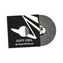 Text: "SOFT CELL Out Come the Freaks." Eine Vinyl-Schallplatte mit schwarz-weißem, geometrischem Design auf dem Cover.