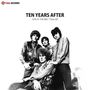 "Ten Years After, Live at the BBC 1966-68". Vier Männer in vintage Kleidung, einer sitzt, die anderen stehen.