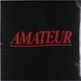 Der rote Text "AMATEUR" auf schwarzem Hintergrund.