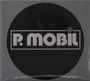 Text: "P. MOBIL". In einem schwarzen Kreis, weißer Text mit Logo.