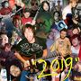 Collage mit Texten wie "Kid Feral" und "2019". Viele junge Leute feiern, spielen Gitarre und zeigen Emotionen.