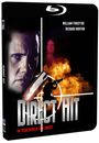 Direkt unter dem Titel "DIRECT HIT" schießt ein Mann vor einer Explosion. Oben Namen: William Forsythe, Richard Norton.