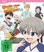 "Uzaki-chan Wants to Hang Out! 1" in orange Schrift. Eine fröhliche Anime-Figur im Vordergrund, mehrere Charaktere dahinter.