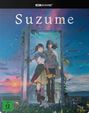 "Suzume" und "FSK ab 12 freigegeben". Anime-Illustration: Zwei Personen stehen in einer Tür, mit farbenfrohem Himmel.
