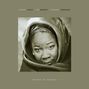 IGNACIO SCOLA - RITA MARLEY - GREGORIO PANIAGUA. Darunter: "SPECTACLES FOR TRIBUFFALOS". Schwarz-weiß Porträt einer Frau.