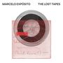 Oben steht "Marcelo Expósito" und "The Lost Tapes". Darunter eine Skizze einer Tonbandkassette mit handschriftlichem Text.