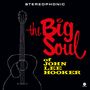 „Stereophonic, the Big Soul of John Lee Hooker“. Skizze einer Gitarre auf schwarzem Hintergrund.