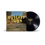 Texte: "OUTCAST TOWN", "DOUWE BOB". Eine Schallplatte neben einem Cover mit einer Straße und einer Person in der Ferne.