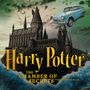 „Harry Potter: The Chamber of Secrets. Performed by MASK.“ Das Schloss Hogwarts mit einem fliegenden blauen Auto am Himmel.