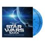 "Music from the Star Wars Saga - The Essential Collection" steht in weißer, futuristischer Schrift über Weltraumkulisse.