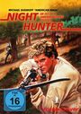 „Michael Dudikoff 'American Ninja'“, „Night Hunter“, „Er ist der amerikanische Fighter“, Illustration mit Armbrust.