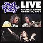 "West, Bruce and Laing" und "LIVE AT CIRCUS KRONE APRIL 13, 1973". Drei Musiker, jeweils mit Instrumenten.