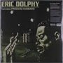 "Eric Dolphy", "Featuring Freddie Hubbard", Illustration mit Saxophon und strukturiertem Gesicht im Vordergrund.