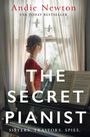 Andie Newton: The Secret Pianist, Buch