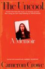 "The Uncool." "A Memoir." Zitat von Stevie Nicks. "Cameron Crowe." Ein roter Hintergrund und ein Foto, das eine Person zeigt.