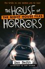 "The Night House Files: House of Horrors" zeigt ein beleuchtetes Auto, das von einem Truck verfolgt wird.