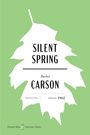 "Silent Spring", Rachel Carson, Nonfiction, Published 1962. Ein Blatt als weiße Silhouette auf grünem Hintergrund.
