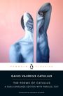 "Gaius Valerius Catullus, The Poems of Catullus" mit abstrakter Kunst und Penguin-Logo.