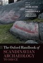 "The Oxford Handbook of Scandinavian Archaeology to 1050 CE", bearbeitet von Lotte Hedeager, Kristian Kristiansen, Christopher Prescott. Oben bemalte Felsbilder.