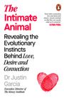 "The Intimate Animal" in roter Schrift, schwarzer Text darunter. Zwei rote Daumenabdrücke formen ein Herz.