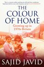 'THE COLOUR OF HOME: Growing up in 1970s Britain' steht über einem Foto von drei Kindern auf einer Straße.