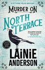 Titel: "Murder on North Terrace". Autor: Lainie Anderson. Illustration einer Elster mit rotem Tropfen am Schnabel.