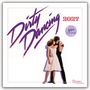 „Dirty Dancing 2027“, „40th Anniversary“. Paar tanzt eng umschlungen, umgeben von nostalgischem Stil.