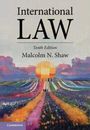 „International LAW“, „Tenth Edition“, „Malcolm N. Shaw“. Farbige Ansicht von Feldern mit einem stilisierten Sonnenuntergang.