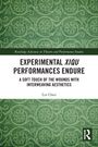 "EXPERIMENTAL Xiqu PERFORMANCES ENDURE" von Lin Chen. Grünes, florales Muster mit Routledge-Logo.