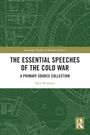 Titel: "The Essential Speeches of the Cold War". Grünes Hintergrunddesign mit skizzierten architektonischen Plänen.