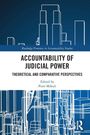 "ACCOUNTABILITY OF JUDICIAL POWER" und "Edited by Piotr Mikuli" auf einem blauen Hintergrund mit weißen Gebäudeskizzen.