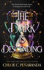 „The Dark is Descending“ in großer Schrift auf einer mystischen, funkelnden Sanduhr, umgeben von Sternbildern. Autor: Chloe C. Peñaranda.