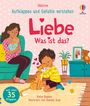 Ein Junge umarmt eine Katze. Eine Frau hält ein Baby. Im Hintergrund ein Bücherregal und Pflanzen. Herzen sind zu sehen.
