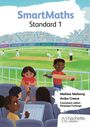 "SmartMaths Standard 1". Kinder bei einem Cricketspiel, ein Kind hält eine Cola, ein anderes eine lange Crickethandpumpe.