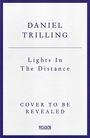 "Lights In The Distance. Exile and Refuge at the Borders of Europe. DANIEL TRILLING." Silhouetten von Menschen im Sonnenuntergang.