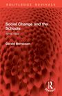 "Social Change and the Schools 1918–1944. Gerald Bernbaum. Roter, zellartiger Hintergrund. Unten rechts ein Logo."