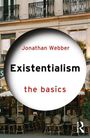 „Jonathan Webber: Existentialism the basics“ steht auf einem Kreis vor einem Café mit bistroartigen Stühlen.