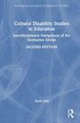 "Cultural Disability Studies in Education" von David Bolt. Hintergrundelemente zeigen abstrakte weiße Linien auf blauem Grund.