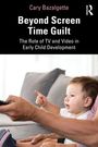 „Beyond Screen Time Guilt: The Role of TV and Video in Early Child Development“. Kleinkind zeigt auf einen Fernseher.
