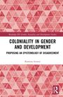 Titel: Coloniality in Gender and Development. Autor: Romina Istratii. Geometrisches Muster aus rosa Dreiecken.